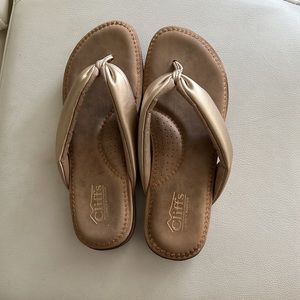 Cliffs cushioned sandals